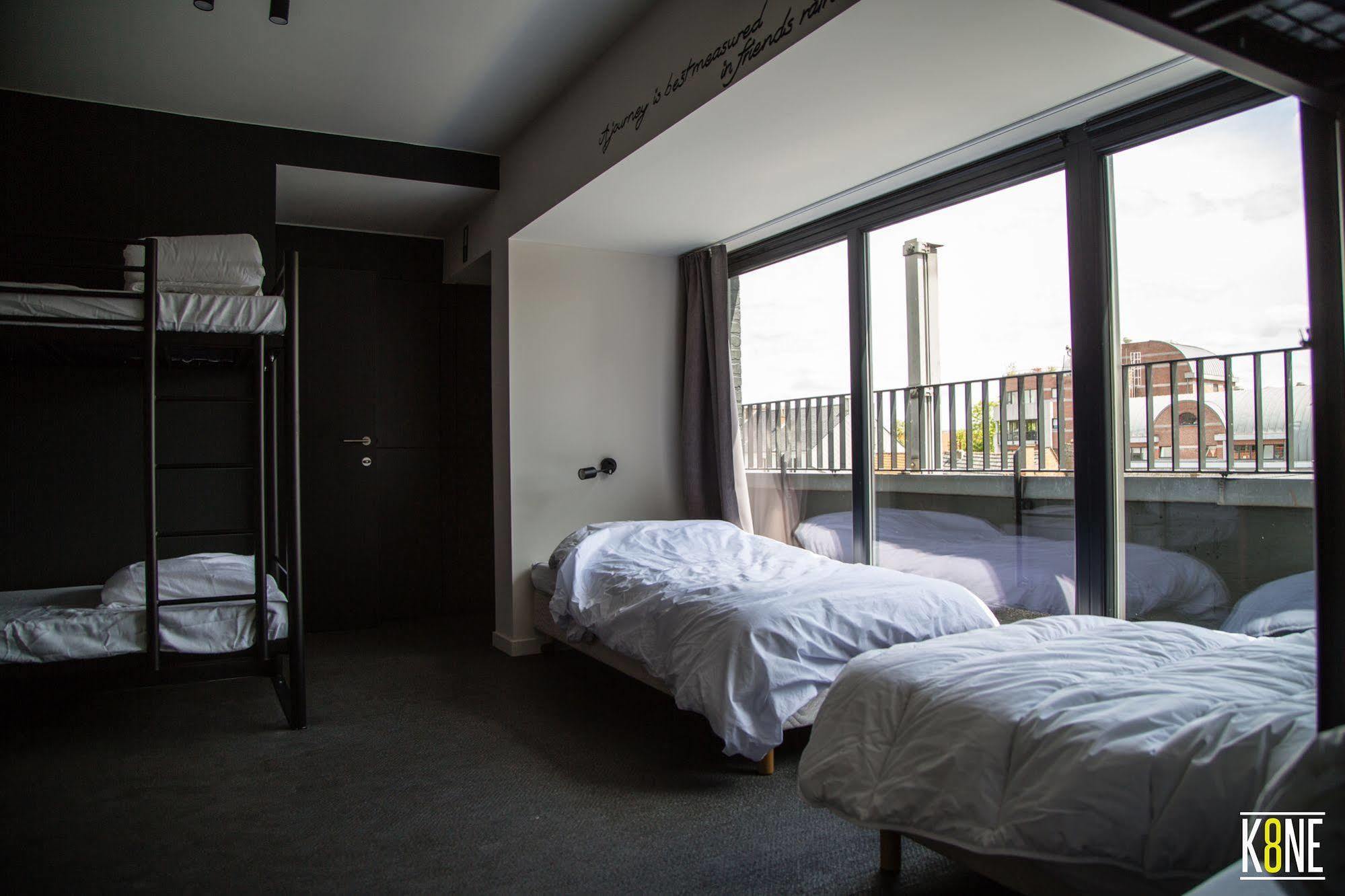 Cube Hostel ルーベン エクステリア 写真