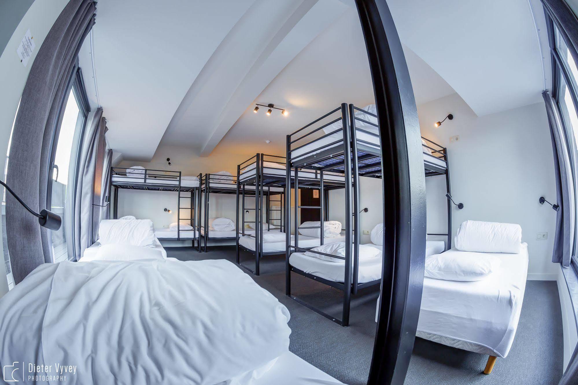 Cube Hostel ルーベン エクステリア 写真