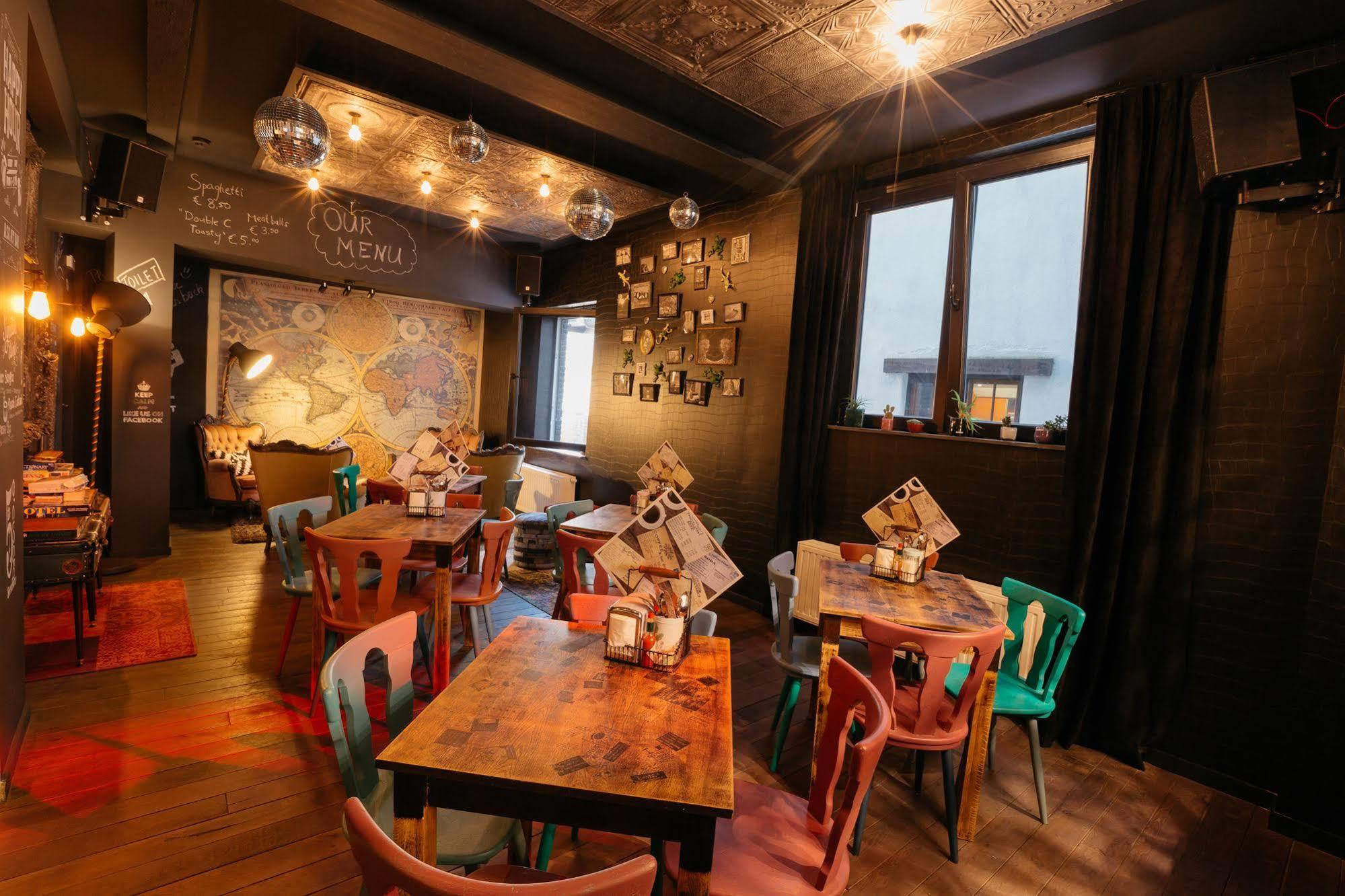 Cube Hostel ルーベン エクステリア 写真